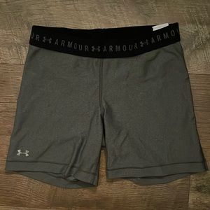 Under Armour heat gear compression shorts